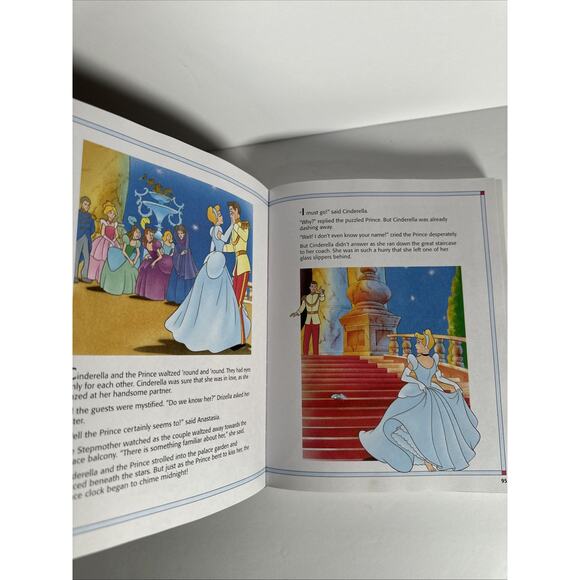 Disney Charming Tales Story Book | Robin Hood Tarzan Bug's Life Mulan Hercules - Picture 9 of 12